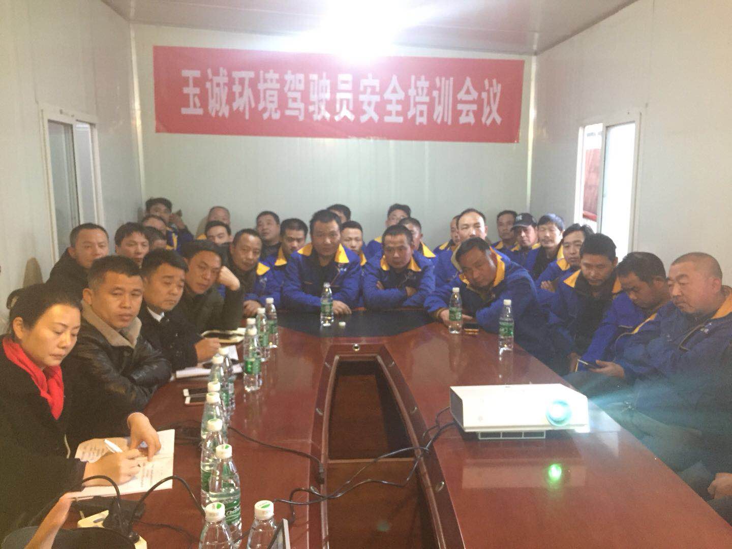 長沙清潔,長沙清潔服務,長沙專業(yè)清潔,長沙清潔公司,湖南專業(yè)清潔,長沙保潔公司,長沙專業(yè)保潔,長沙物業(yè)保潔